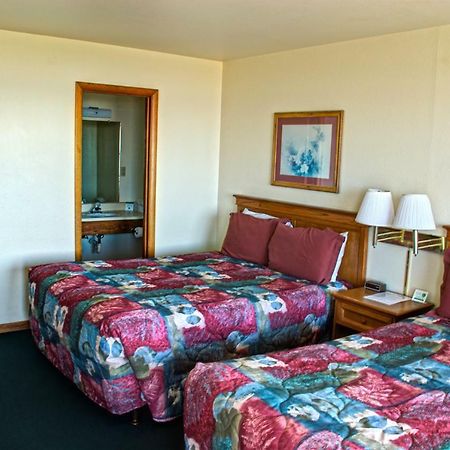 Crescent Beach Motel เครสเซนต์ซิตี ห้อง รูปภาพ