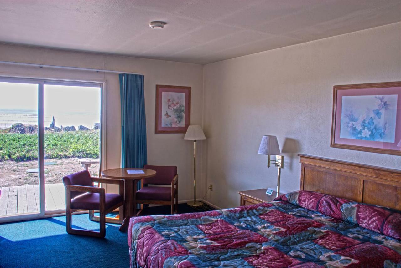 Crescent Beach Motel เครสเซนต์ซิตี ห้อง รูปภาพ